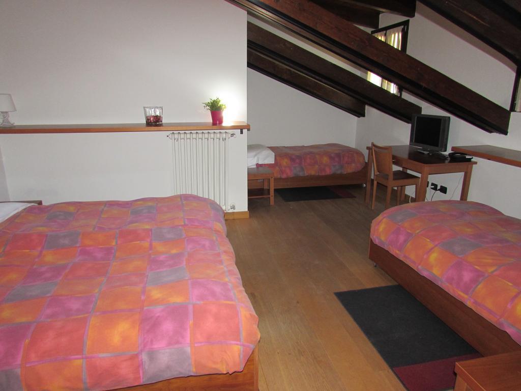 Couette-café Casa Alpina Don Guanella 3*
